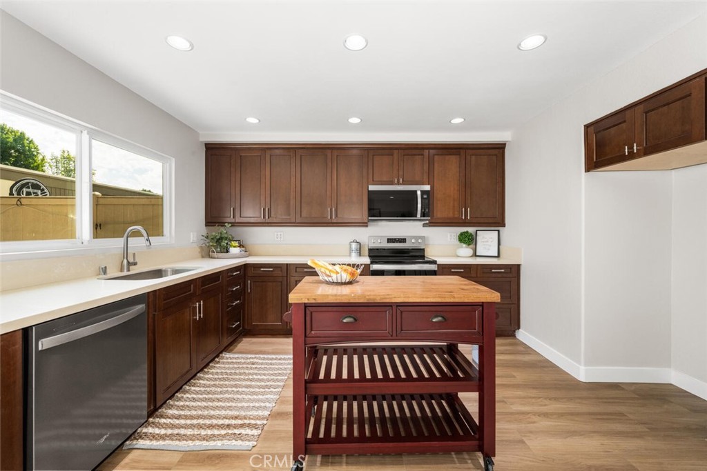 4068 Avenida Sevilla