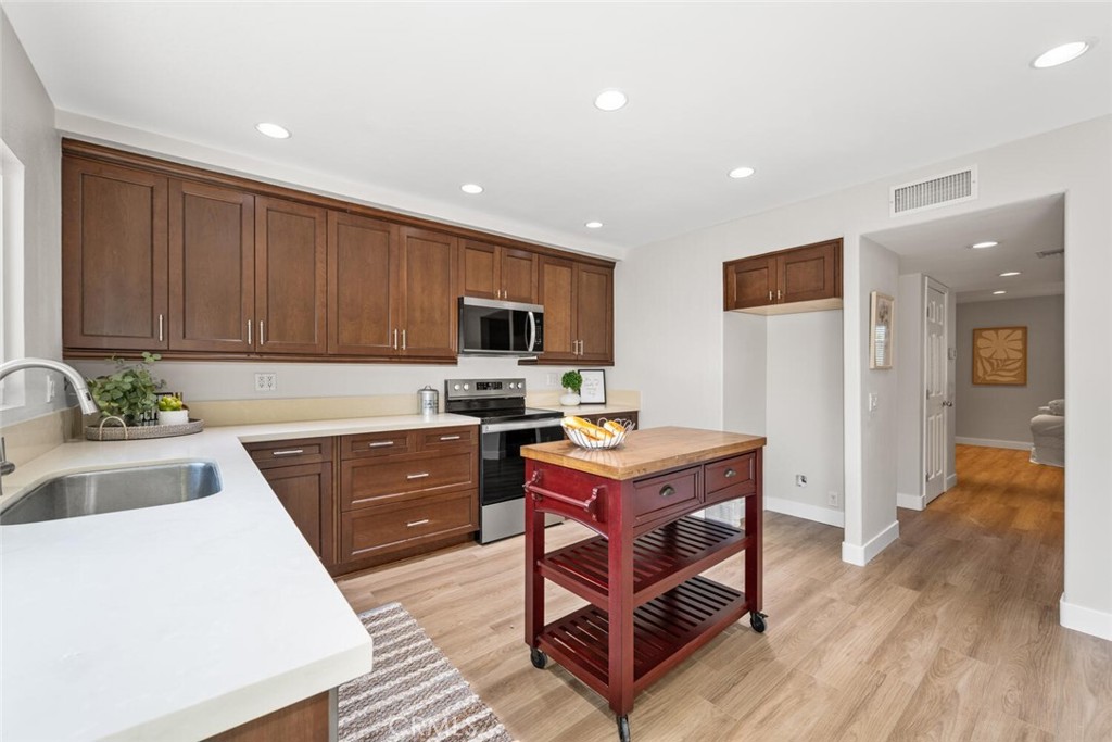 4068 Avenida Sevilla