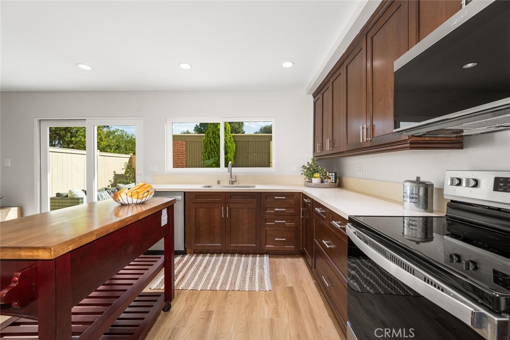 4068 Avenida Sevilla