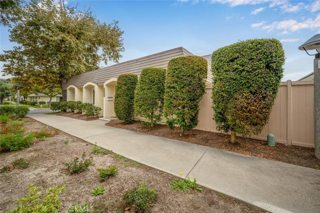 4112 Avenida Sevilla