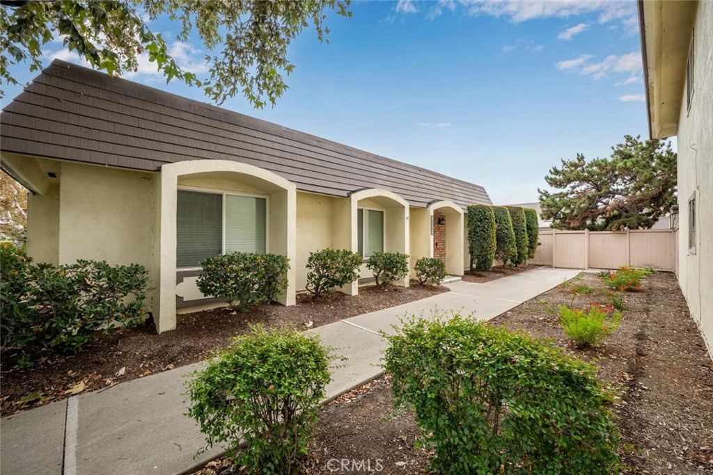 4112 Avenida Sevilla