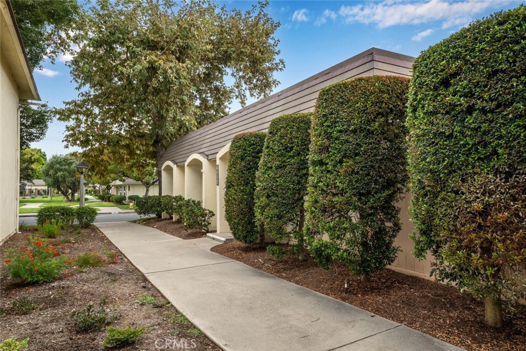 4112 Avenida Sevilla