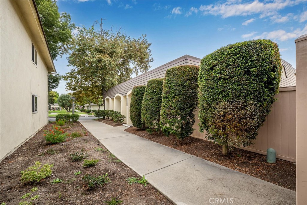 4112 Avenida Sevilla