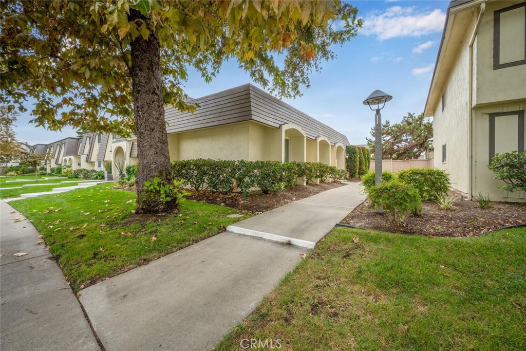 4112 Avenida Sevilla