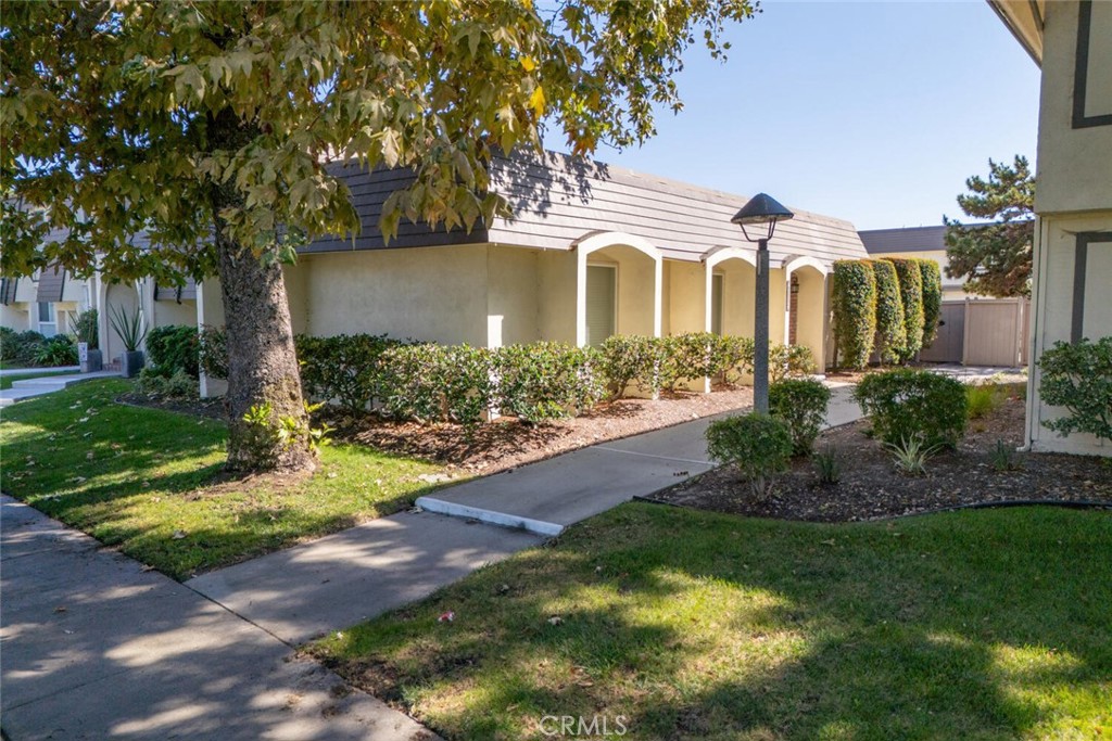 4112 Avenida Sevilla