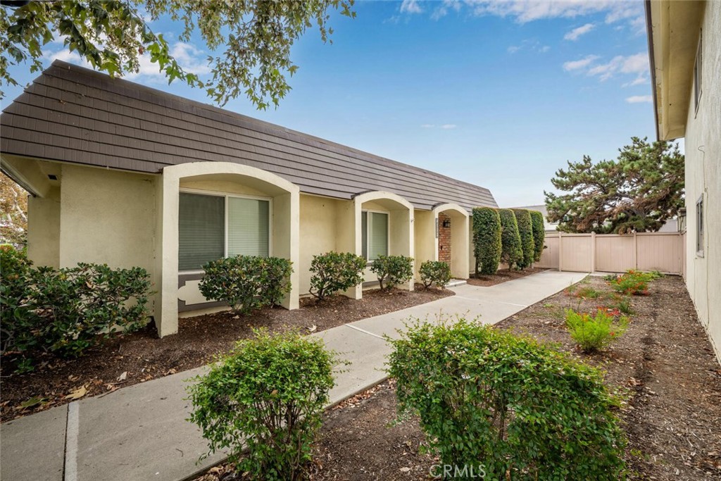 4112 Avenida Sevilla