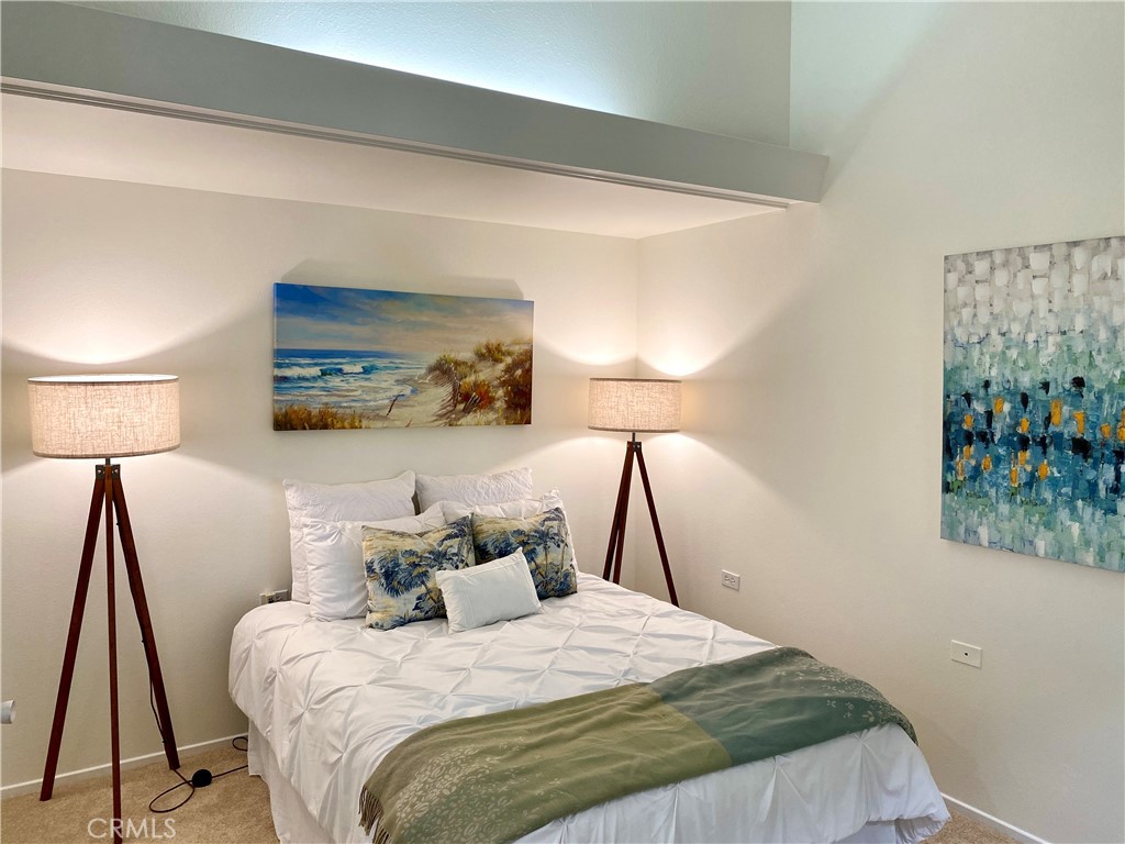 1241 Knollwood Rd, M4 46E