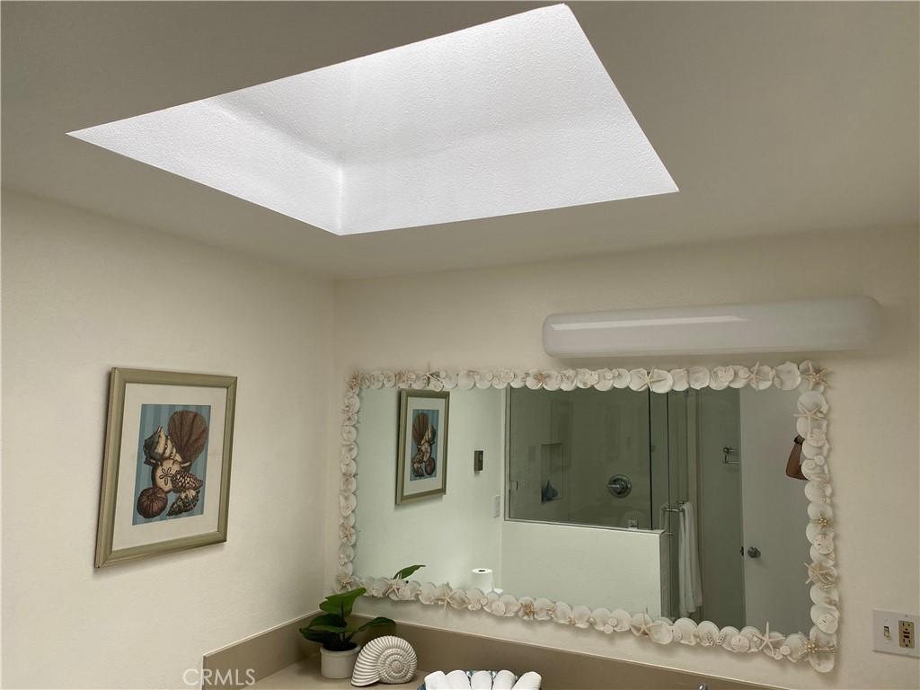 1241 Knollwood Rd, M4 46E