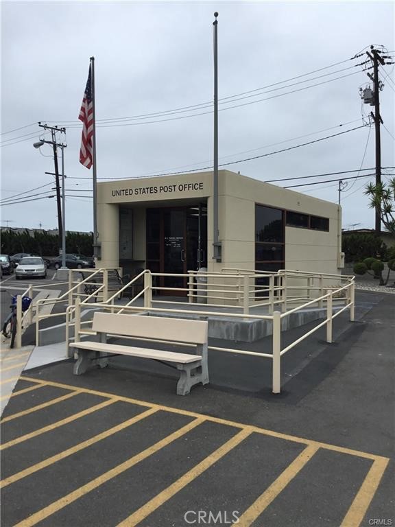 1241 Knollwood Rd, M4 46E