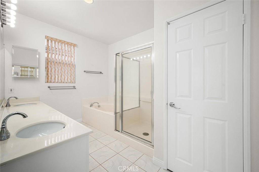 6222 Villa Ryan Court