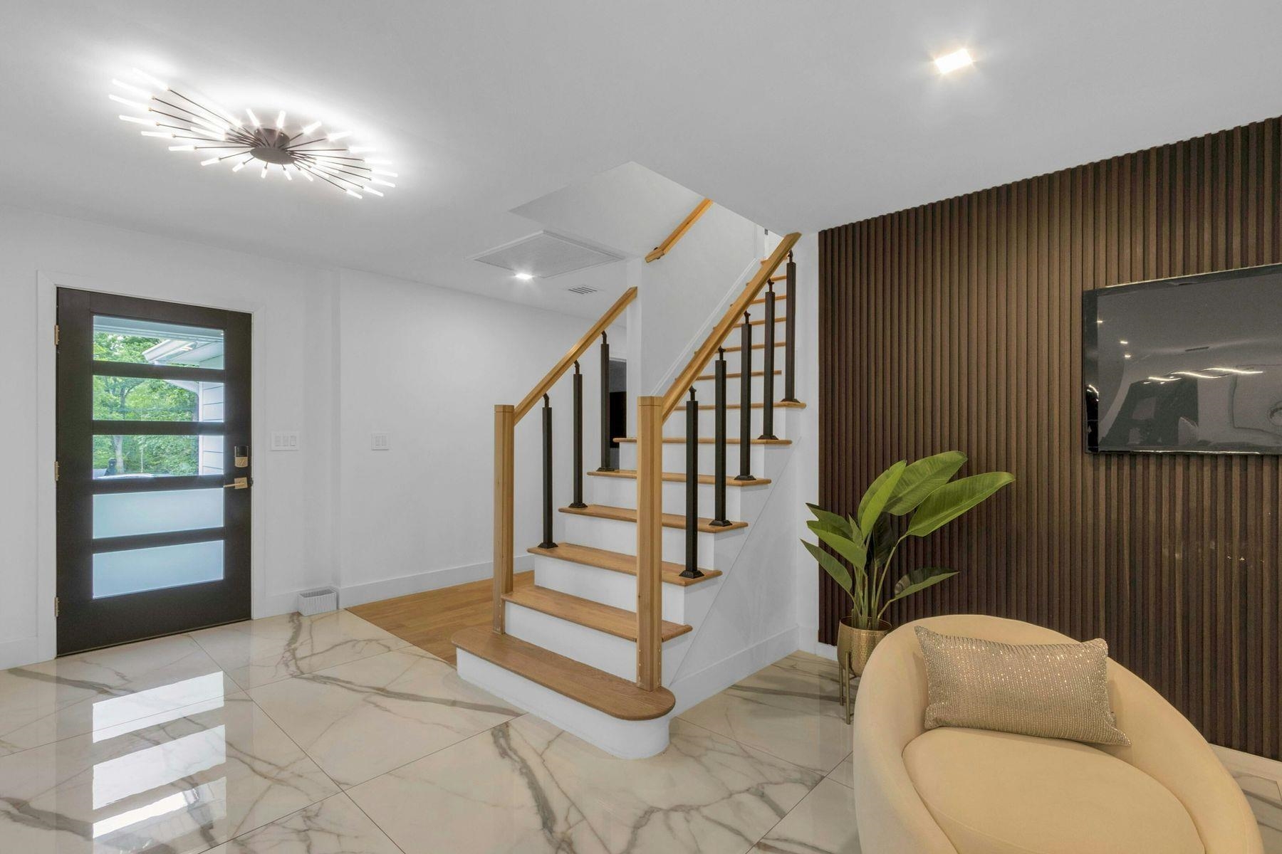 14 RAMBLING BROOK