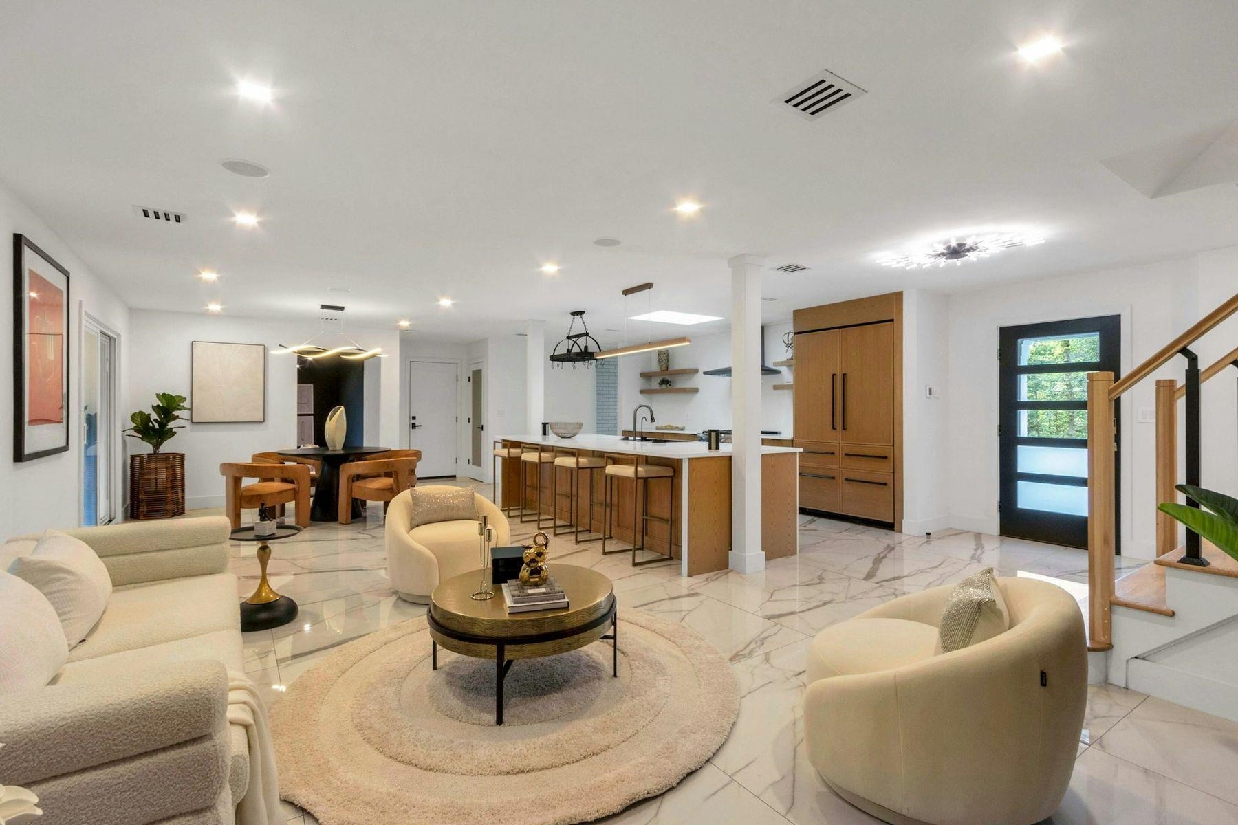 14 RAMBLING BROOK