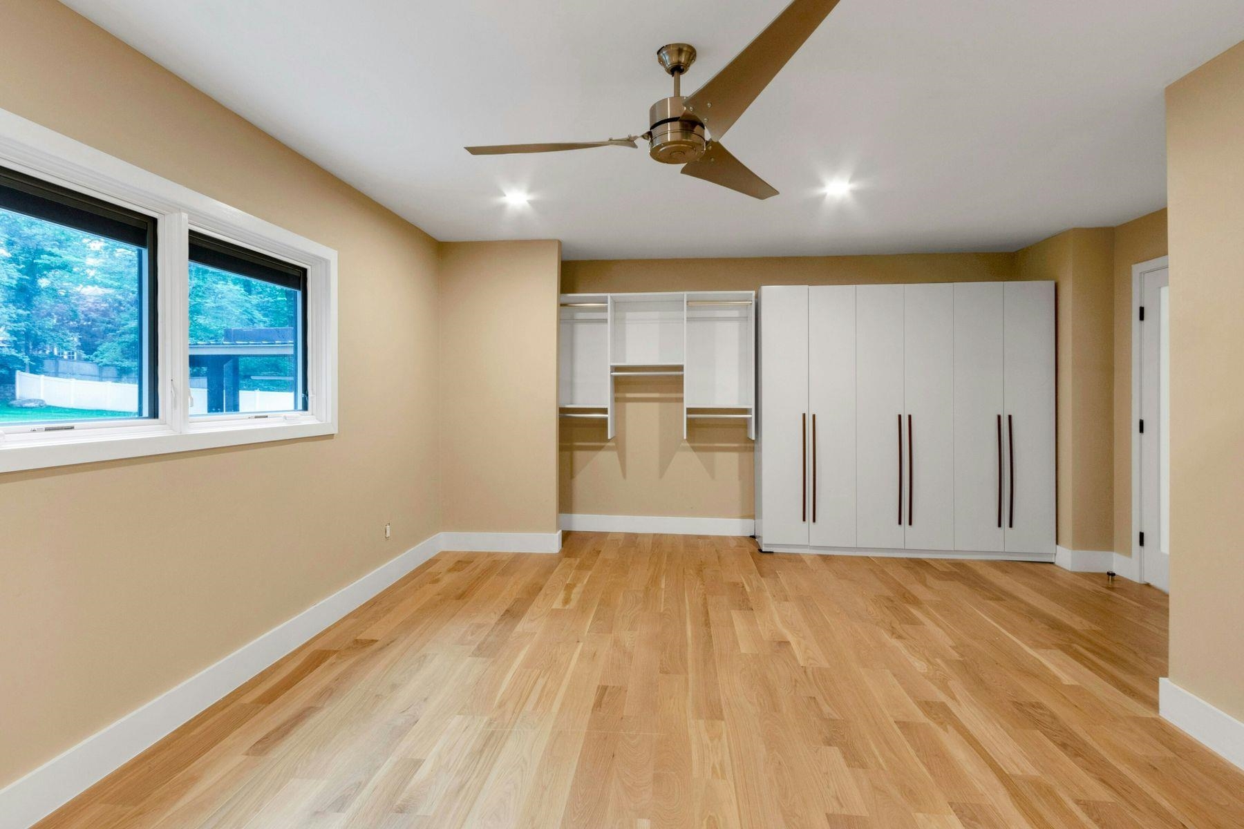 14 RAMBLING BROOK