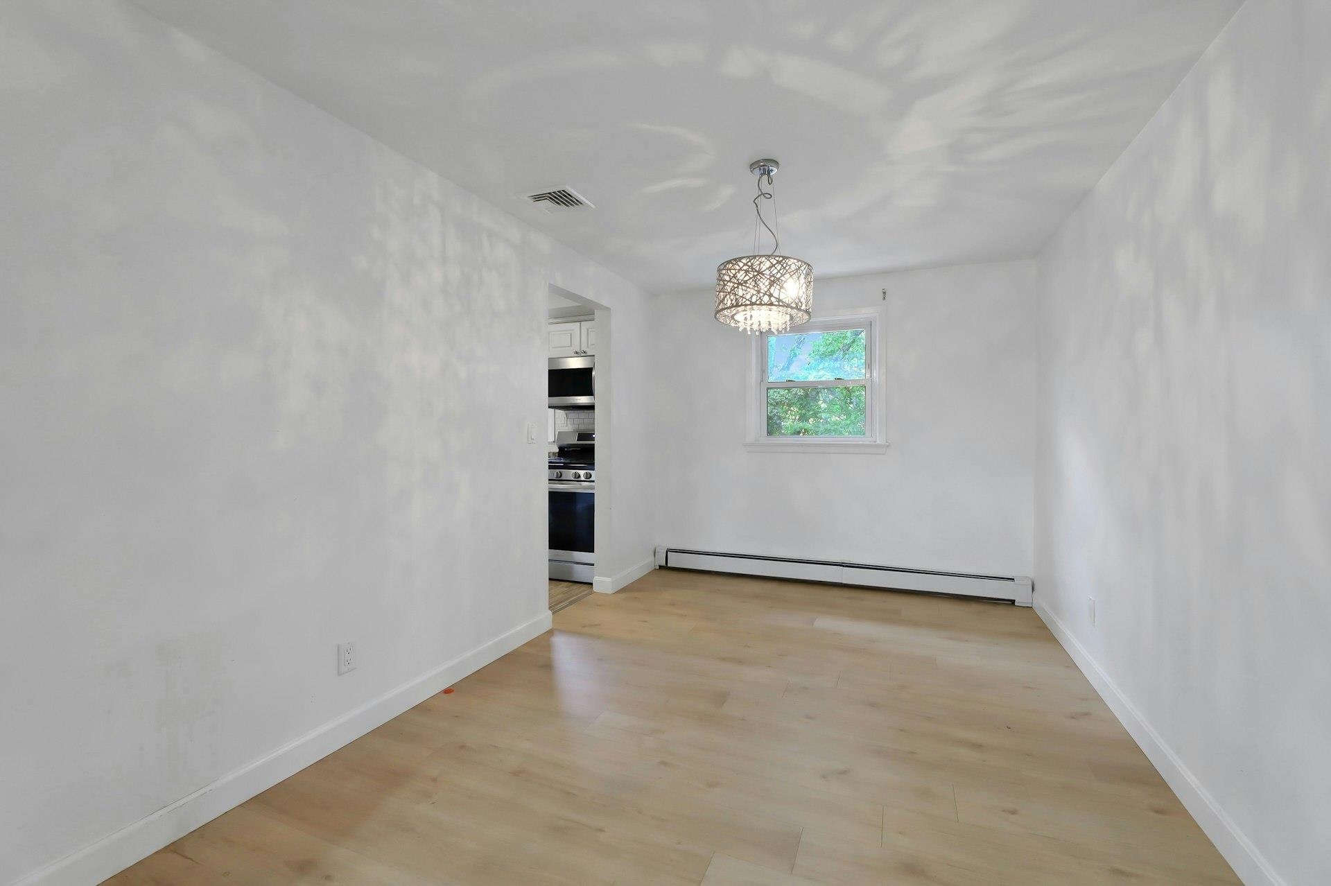 130 MOUNT VERNON ST Unit: 2