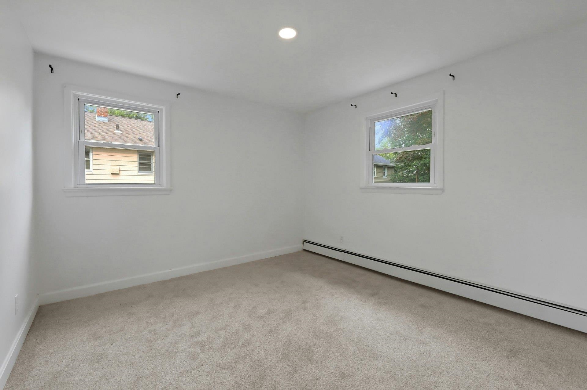 130 MOUNT VERNON ST Unit: 2