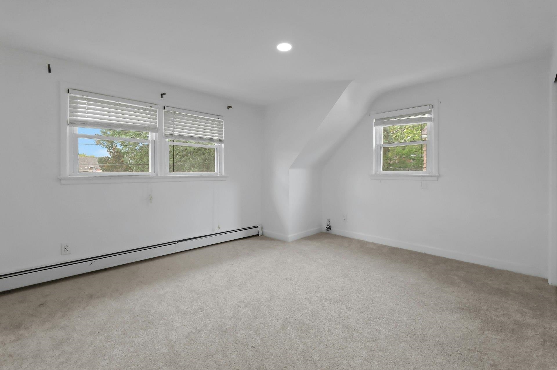 130 MOUNT VERNON ST Unit: 2