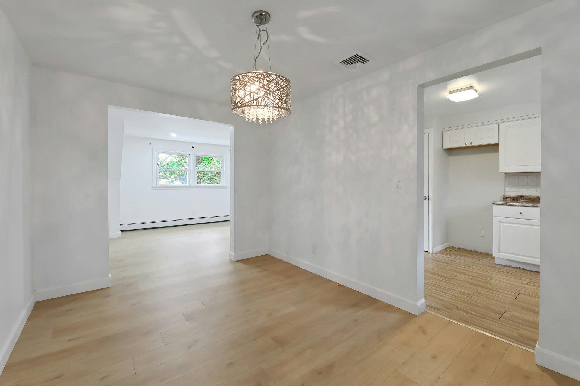130 MOUNT VERNON ST Unit: 2