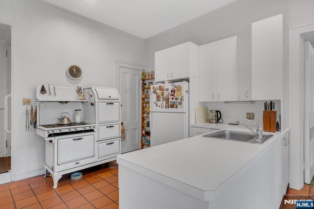 267 Linden Avenue