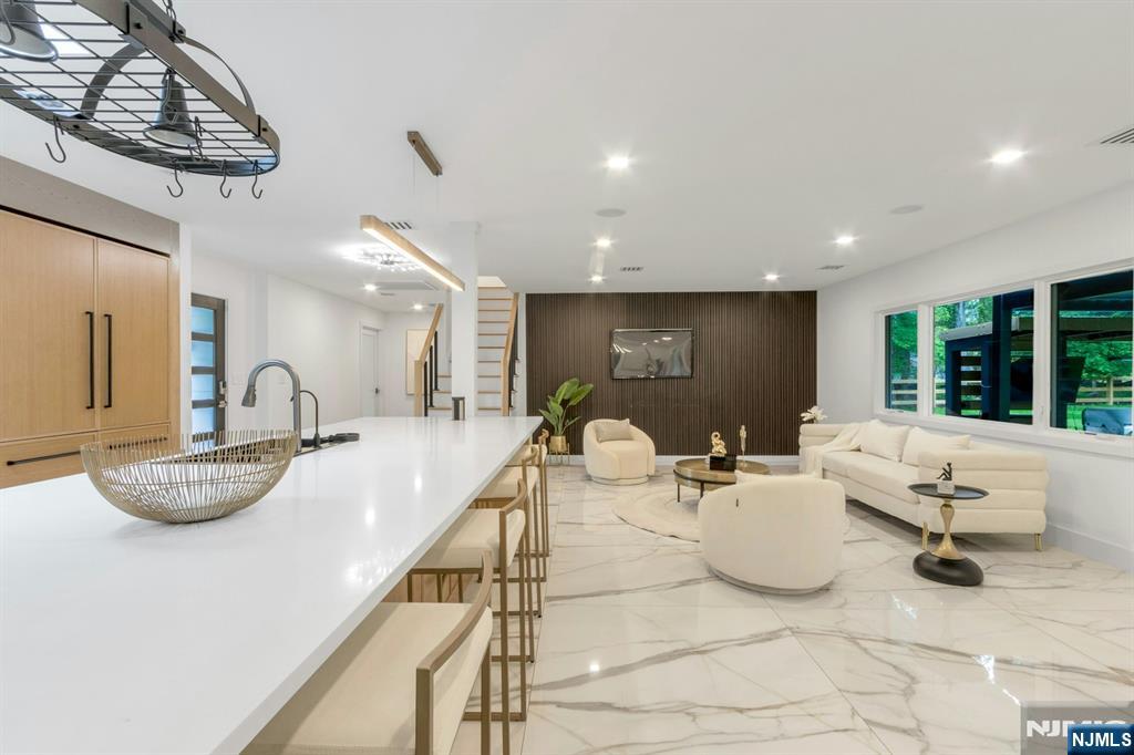 14 Rambling Brook Road