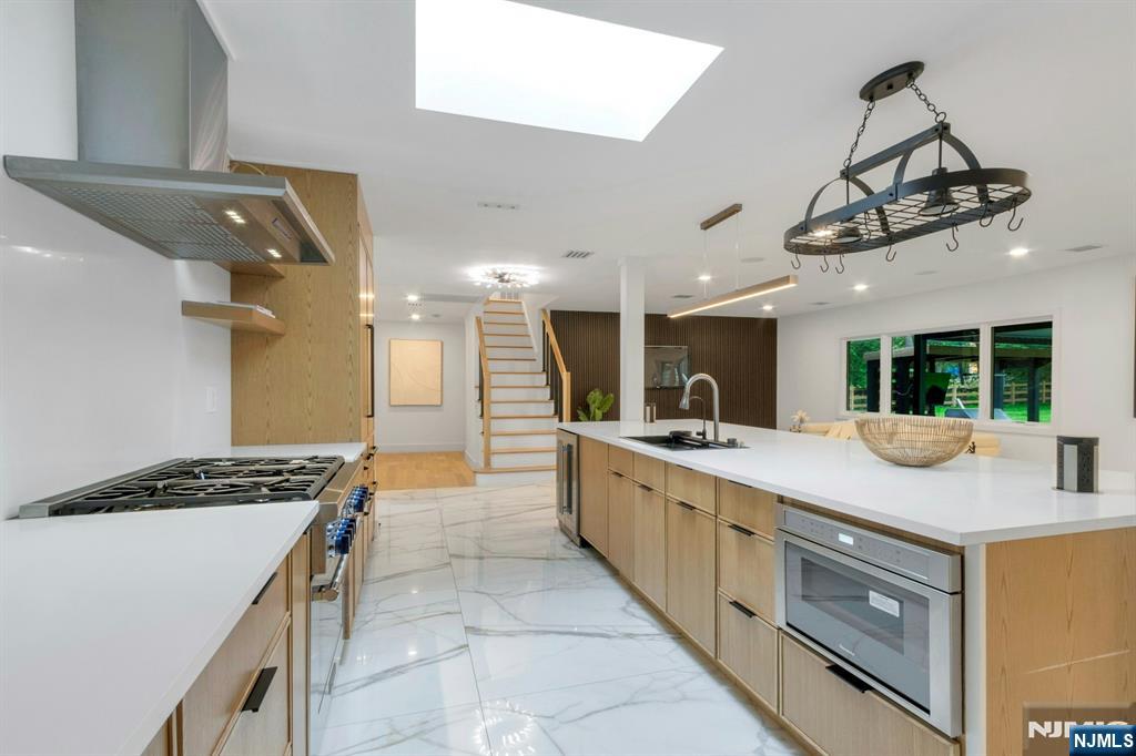 14 Rambling Brook Road