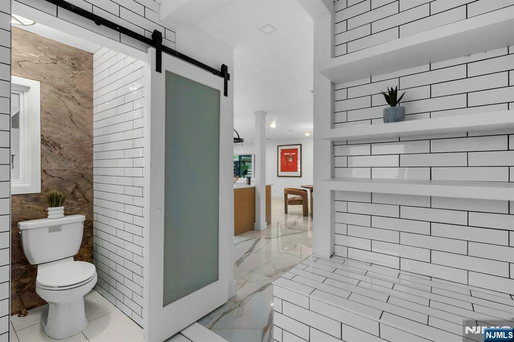 14 Rambling Brook Road