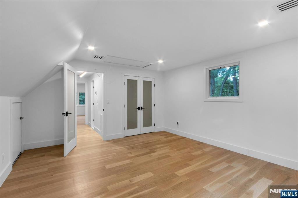 14 Rambling Brook Road