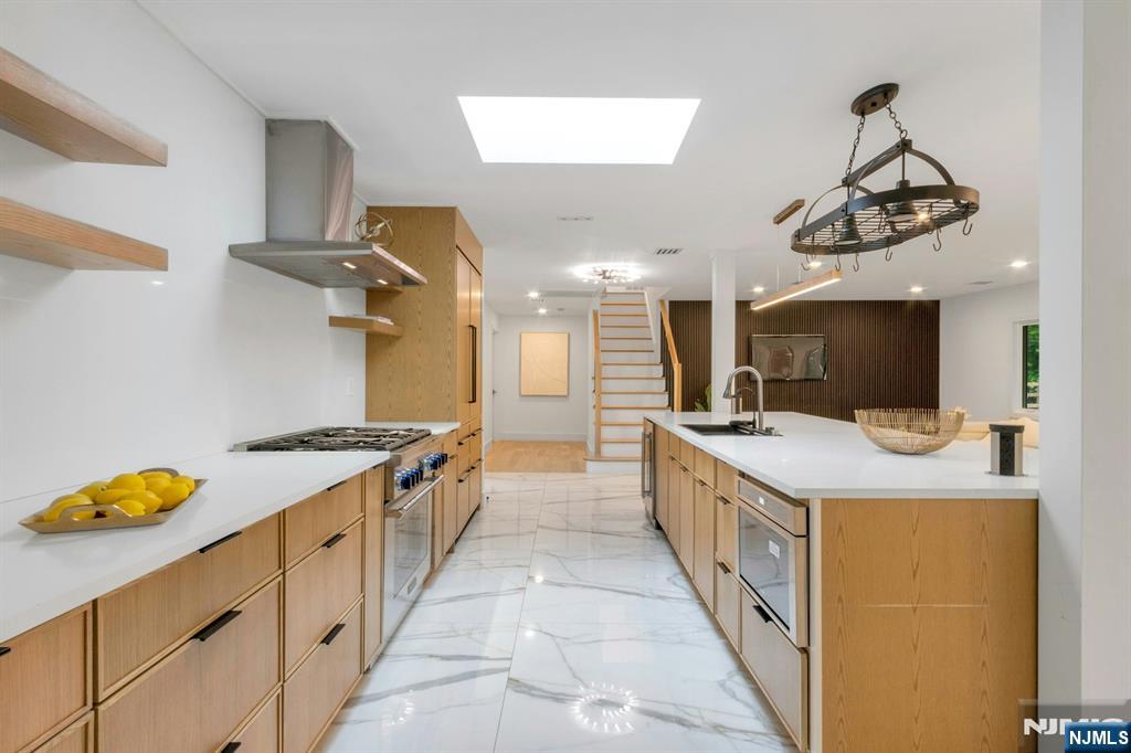 14 Rambling Brook Road