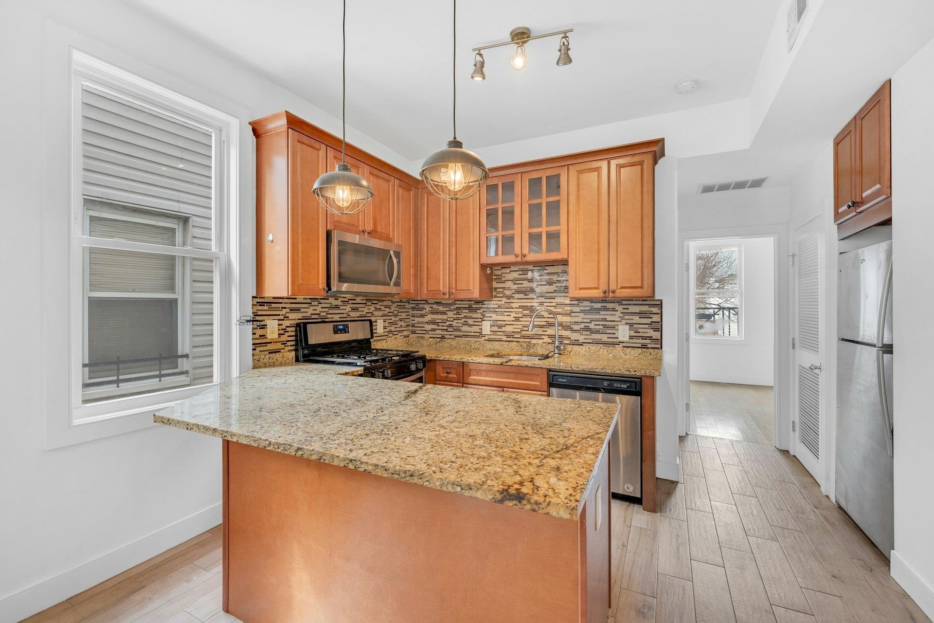 1631 KENNEDY BLVD Unit: 3