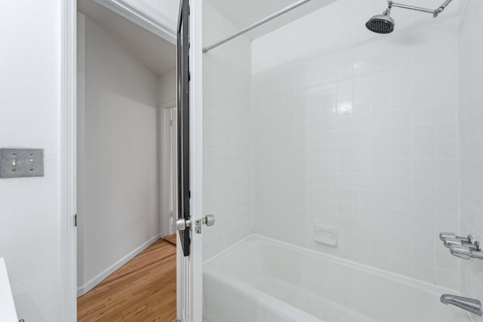 509 MONROE ST Unit: 3L