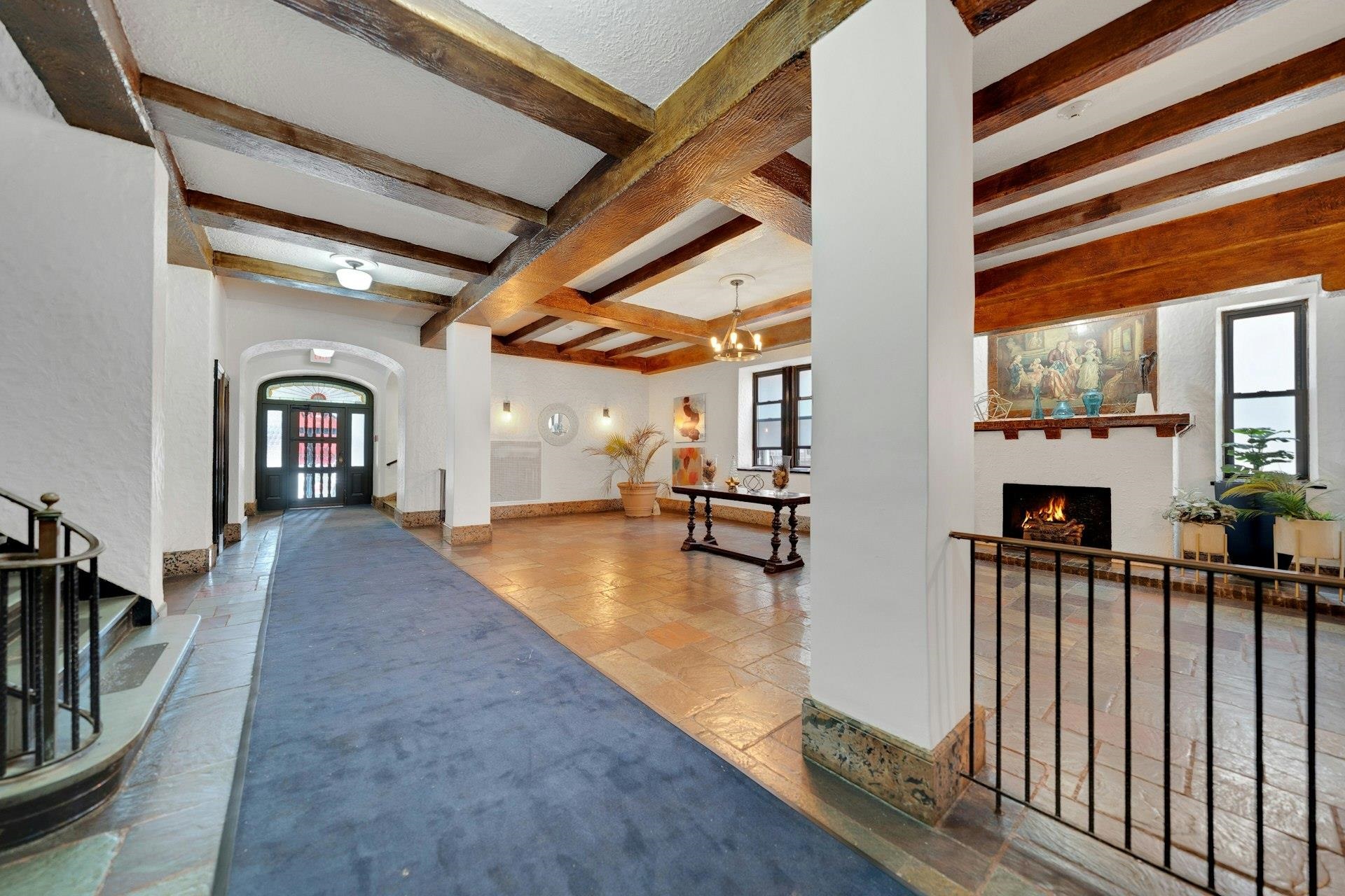 56 GLENWOOD AVE Unit: 3