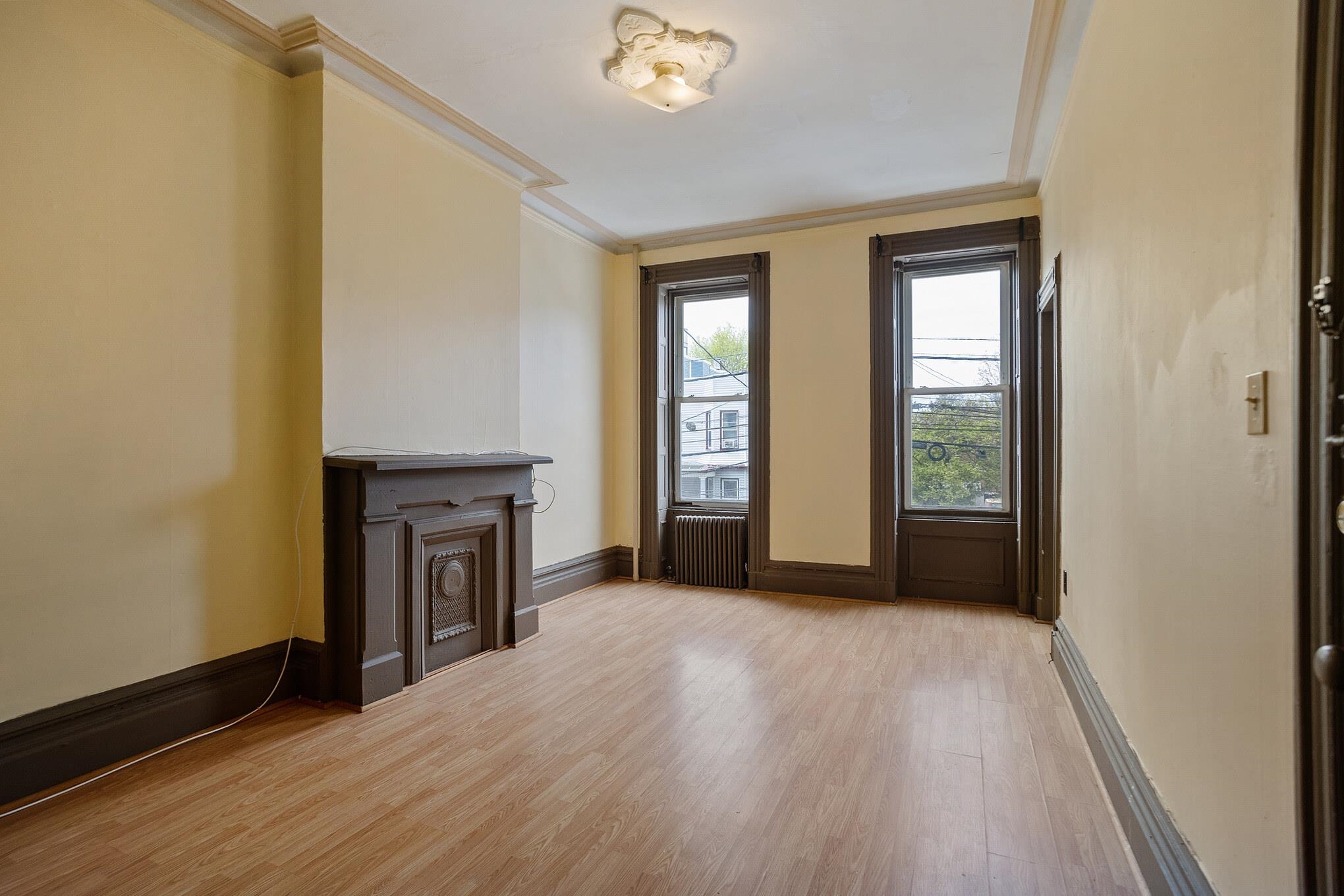 546 PALISADE AVE Unit: 2
