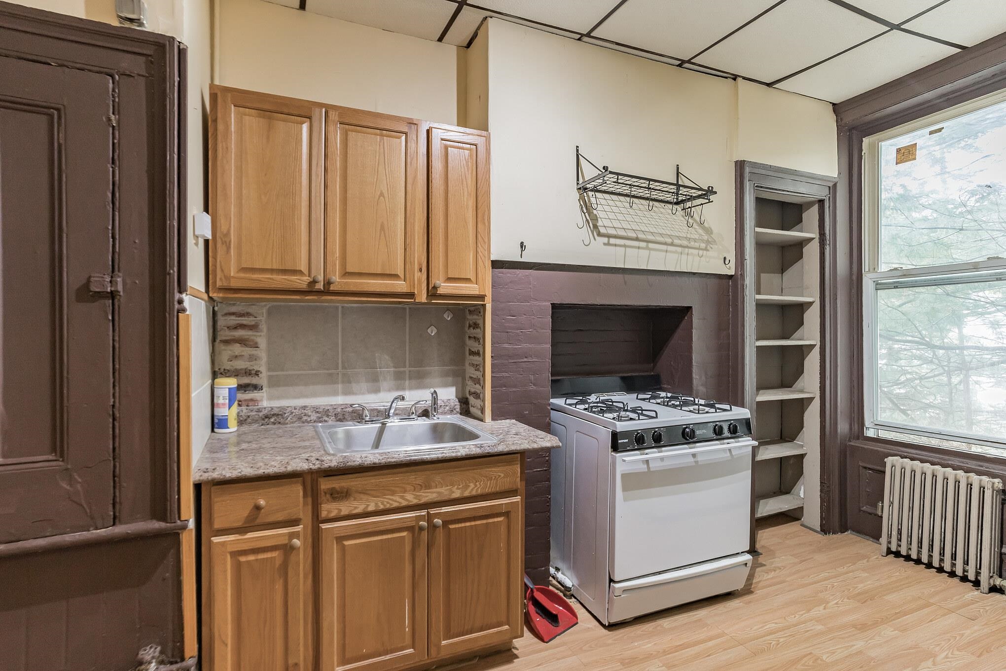 546 PALISADE AVE Unit: 2