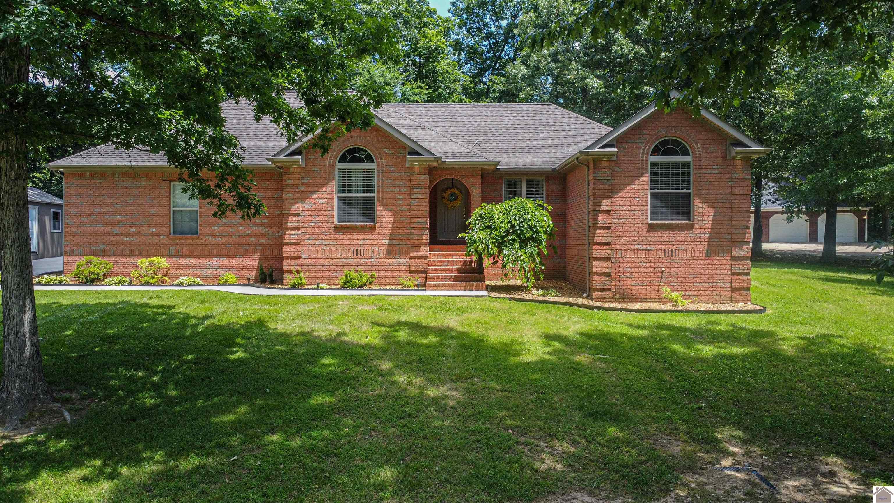 1331 Creekview Dr.
