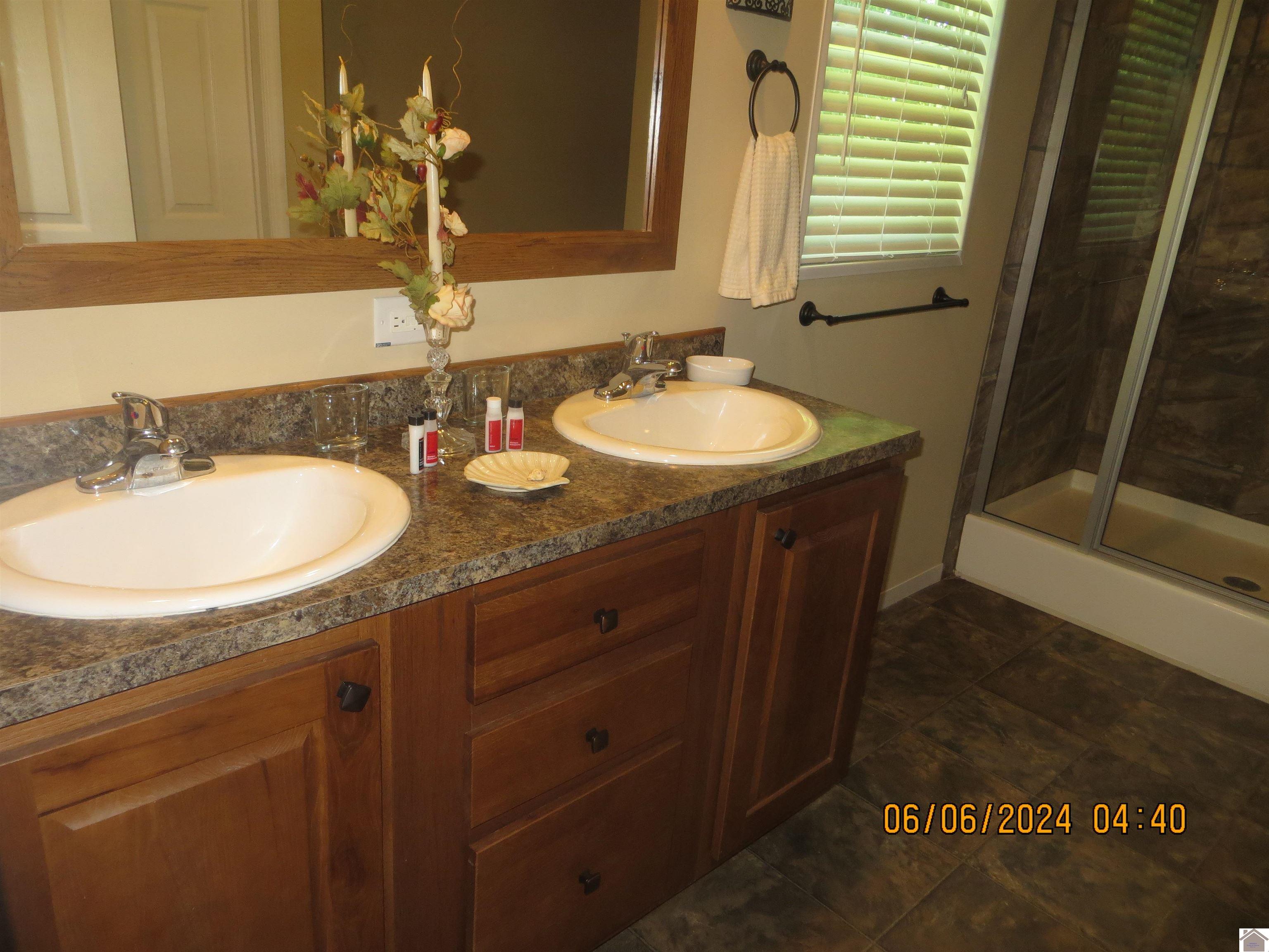 192 CR 1320 Unit: New Laketon Road