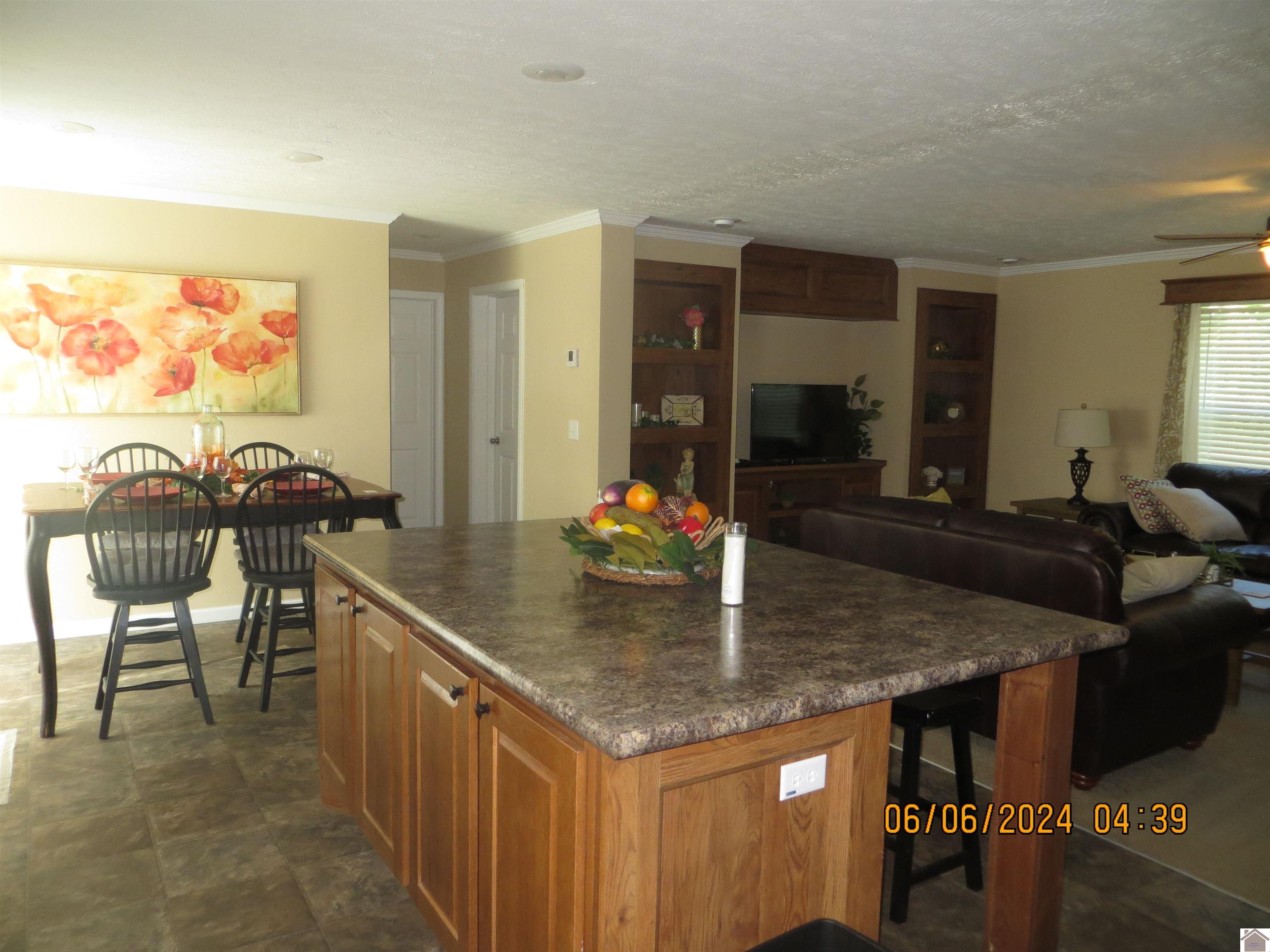 192 CR 1320 Unit: New Laketon Road