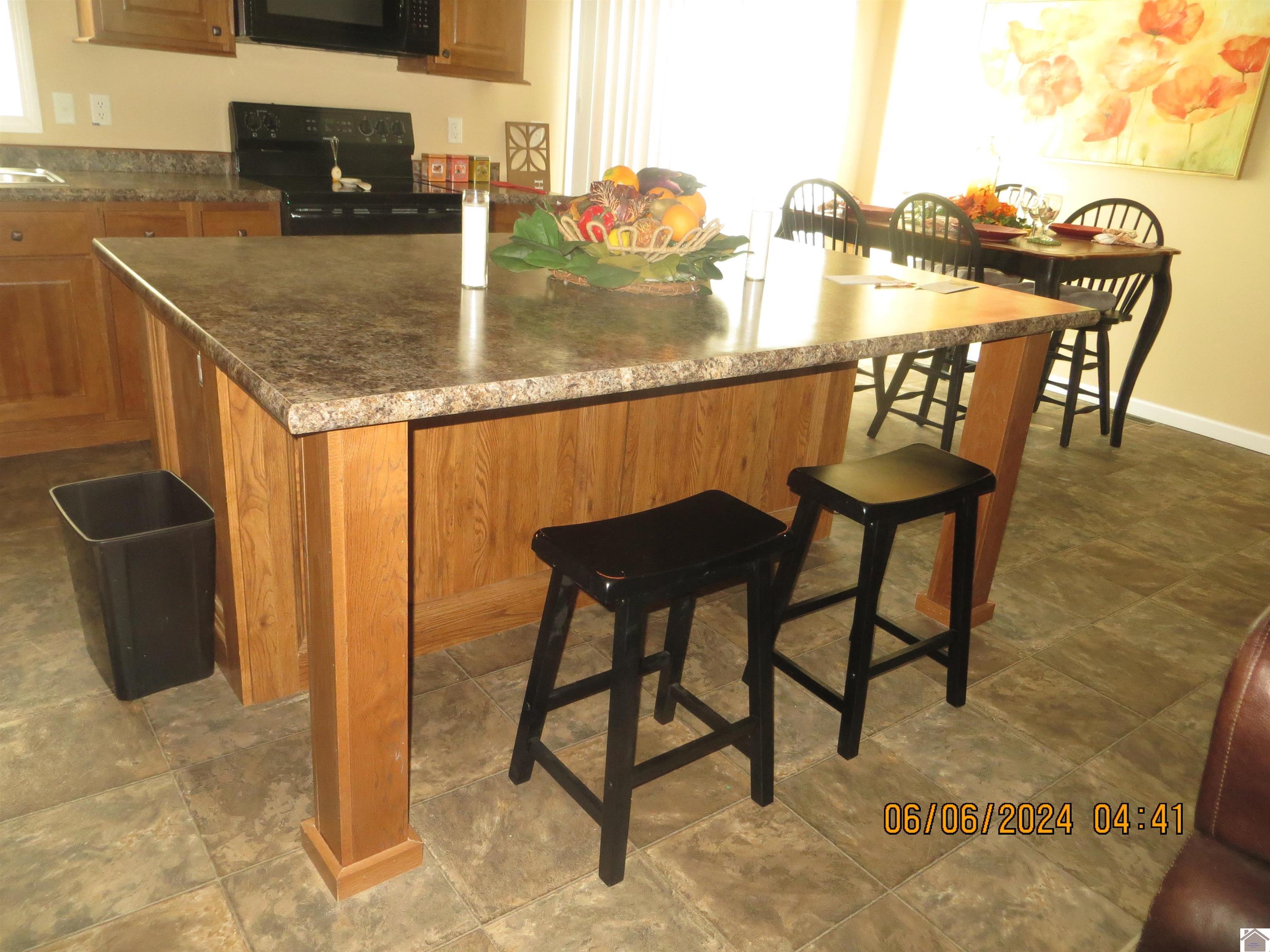 192 CR 1320 Unit: New Laketon Road