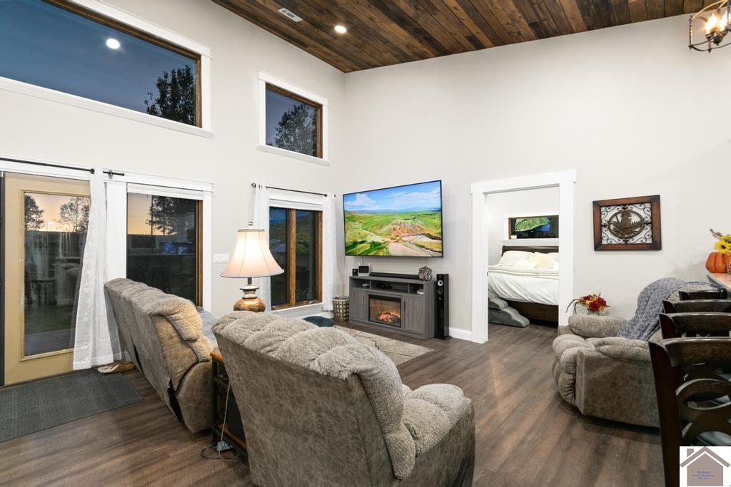 4900 Leonard Futrell RD