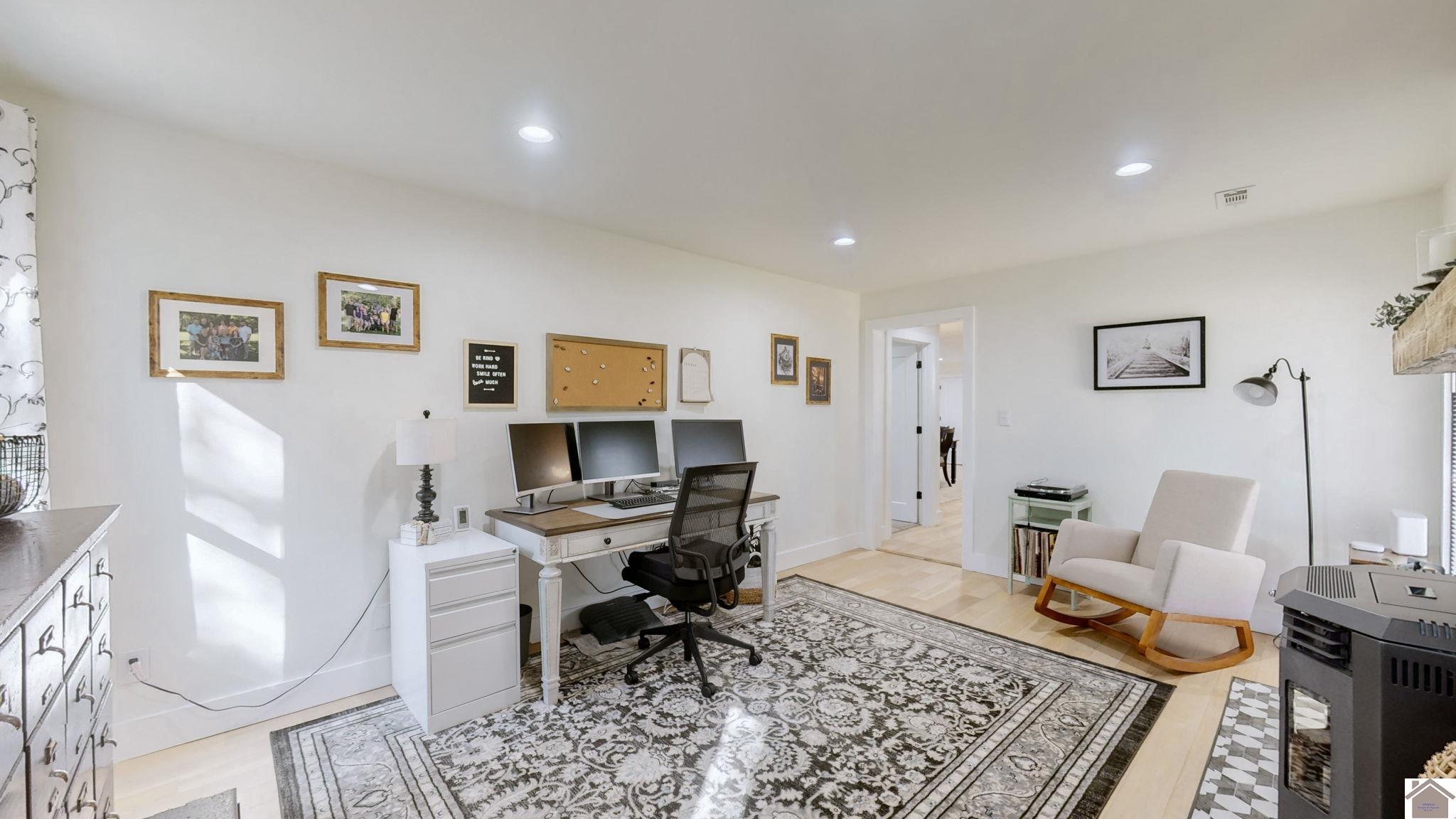 140 N County Line Rd