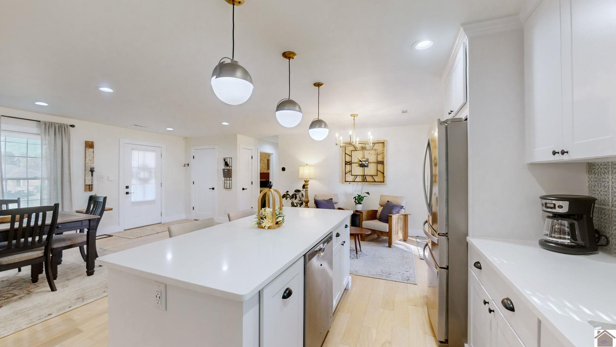 140 N County Line Rd