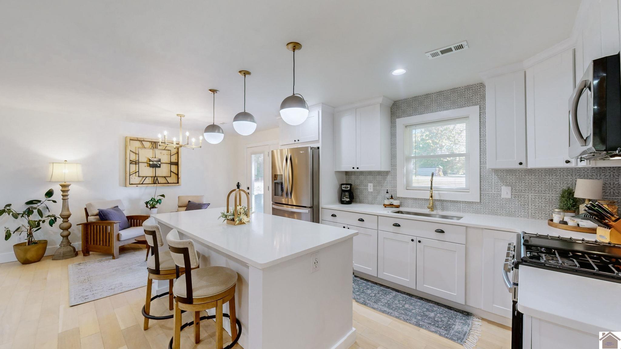 140 N County Line Rd