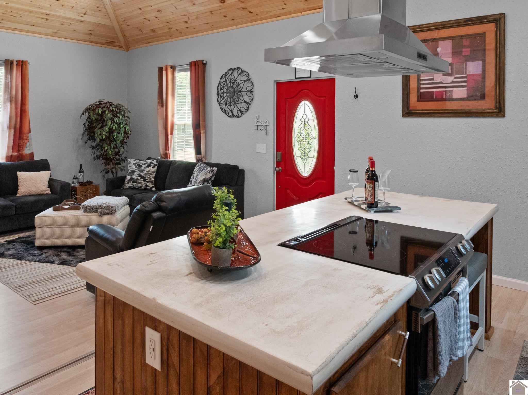 2700 Washington Street