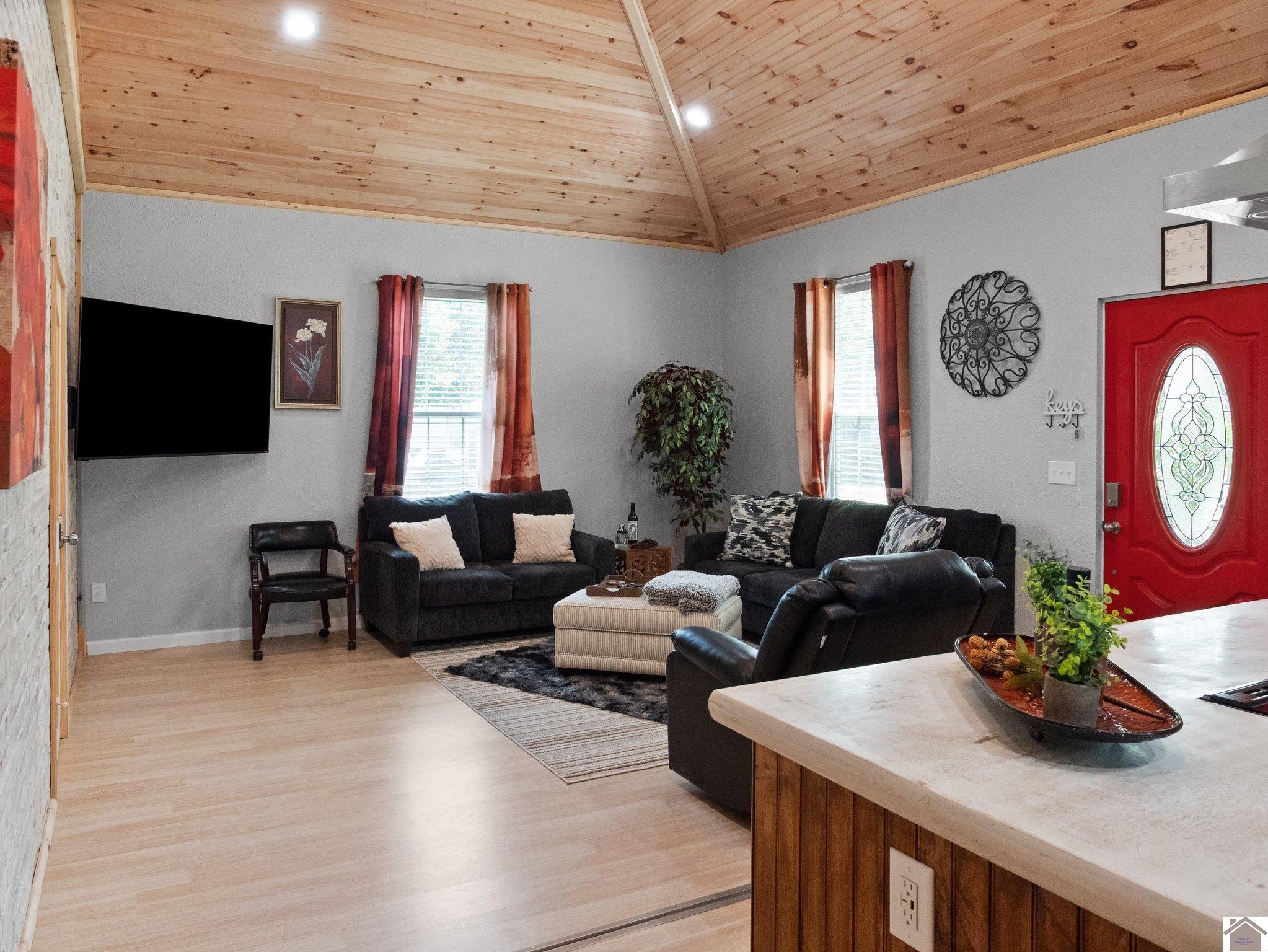 2700 Washington Street