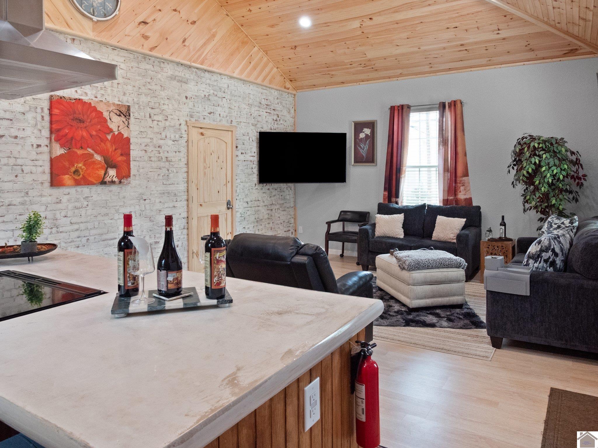 2700 Washington Street