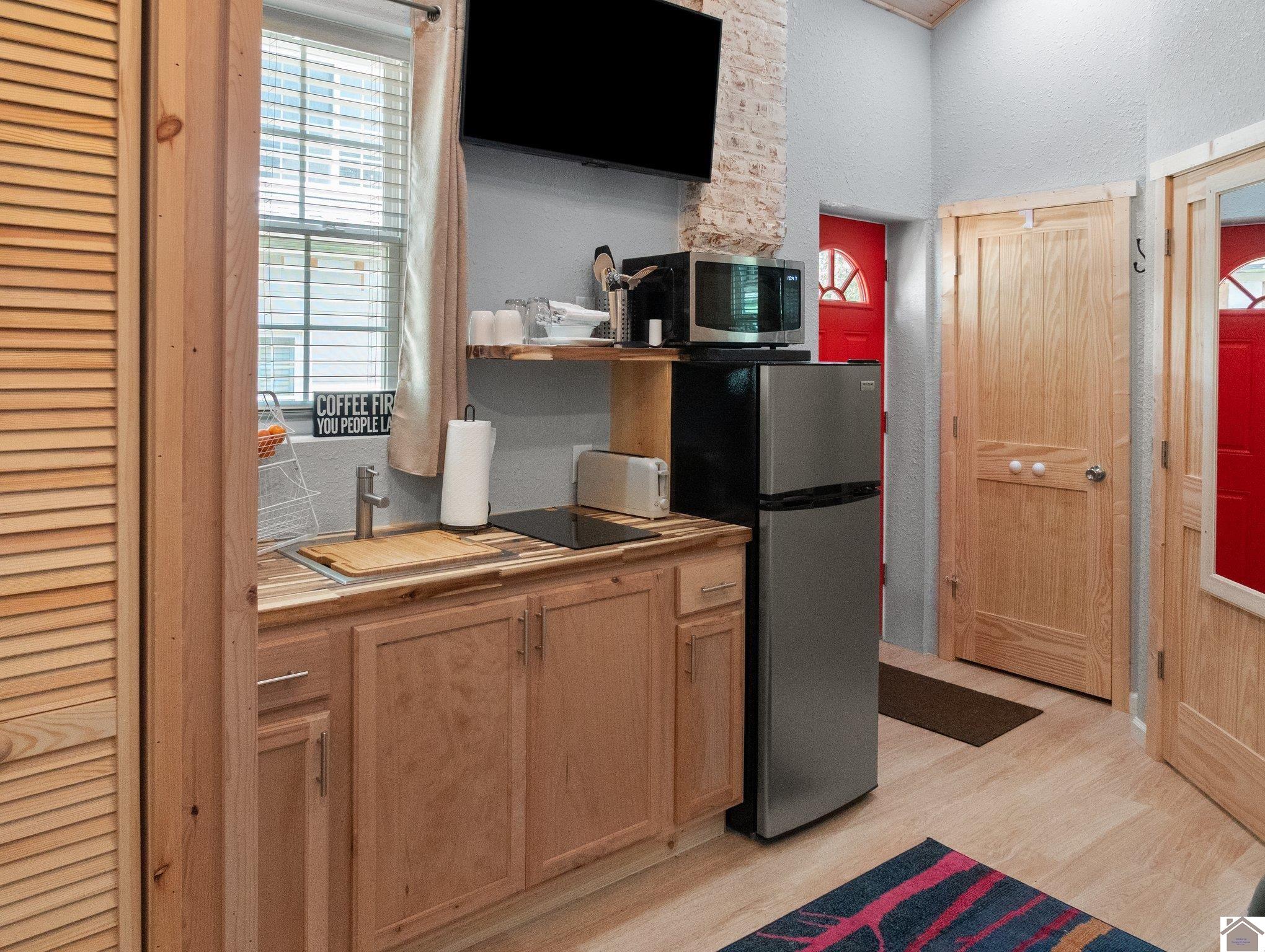 2700 Washington Street