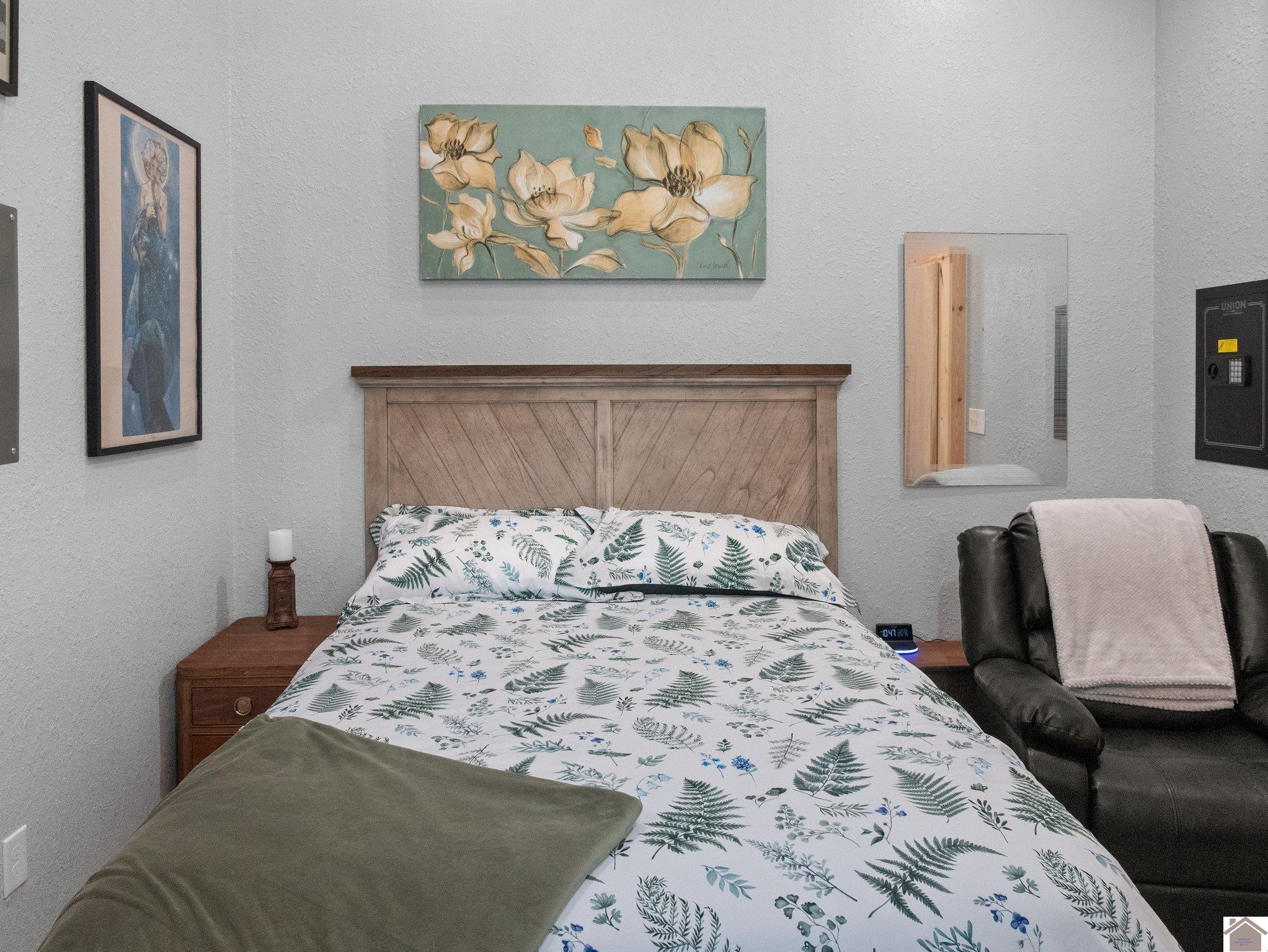 2700 Washington Street