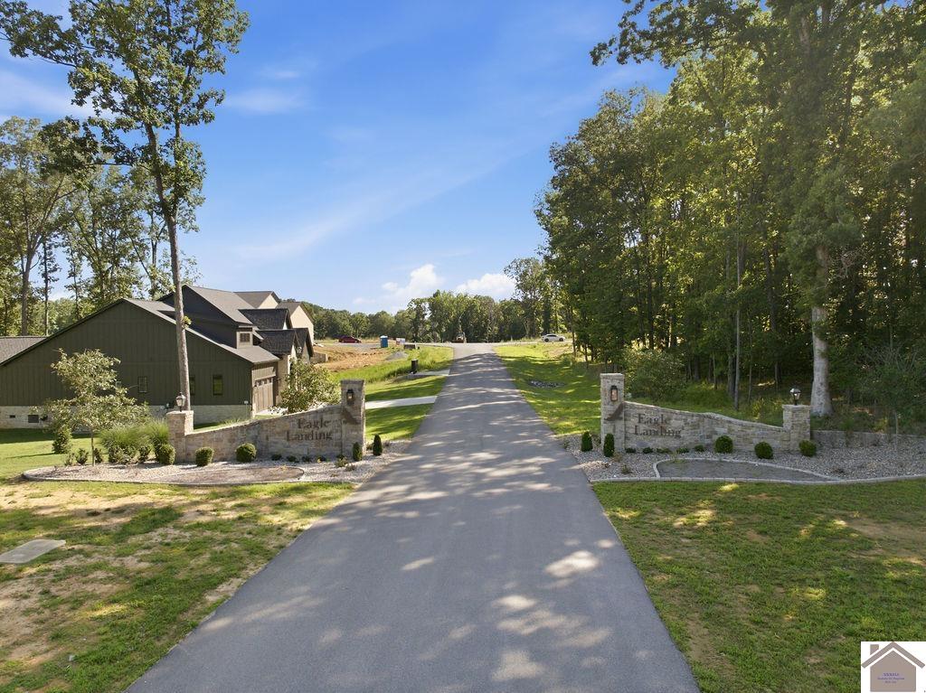 000 Eagle Rest Dr