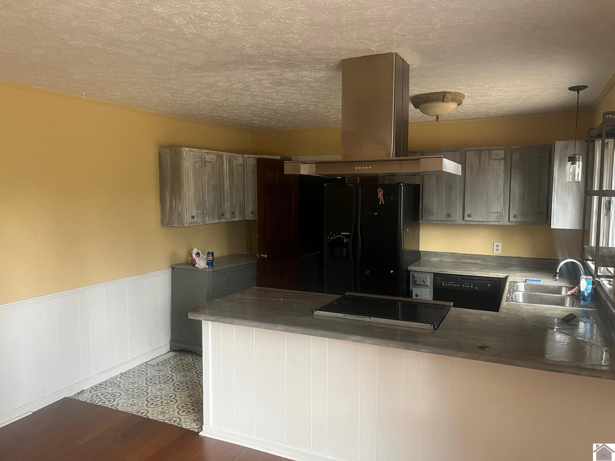 140 Rue Thierry Drive