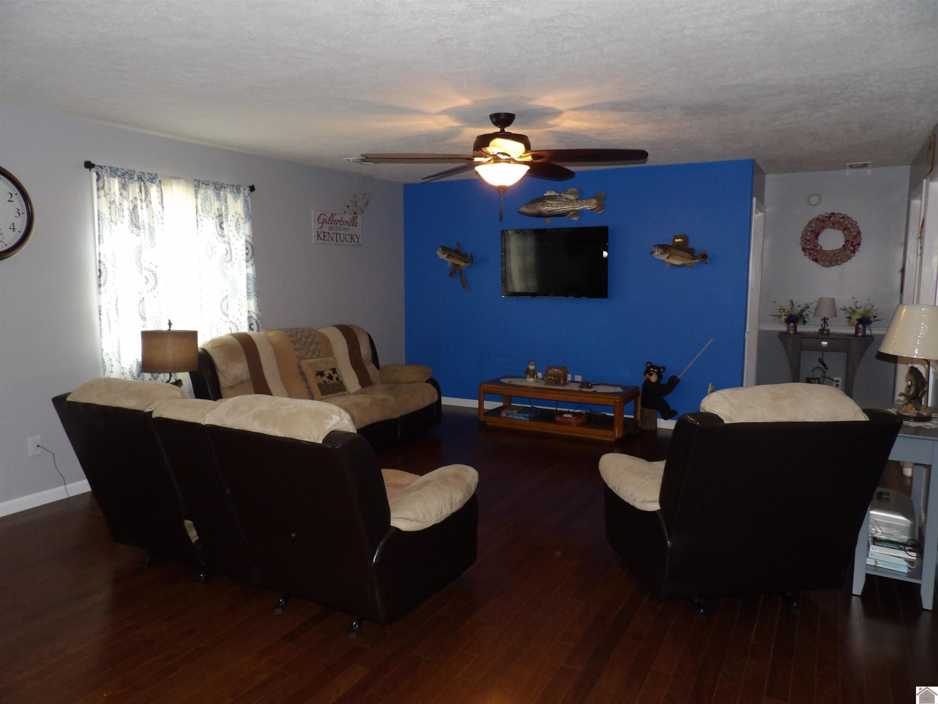2185 Gilbertsville Hwy