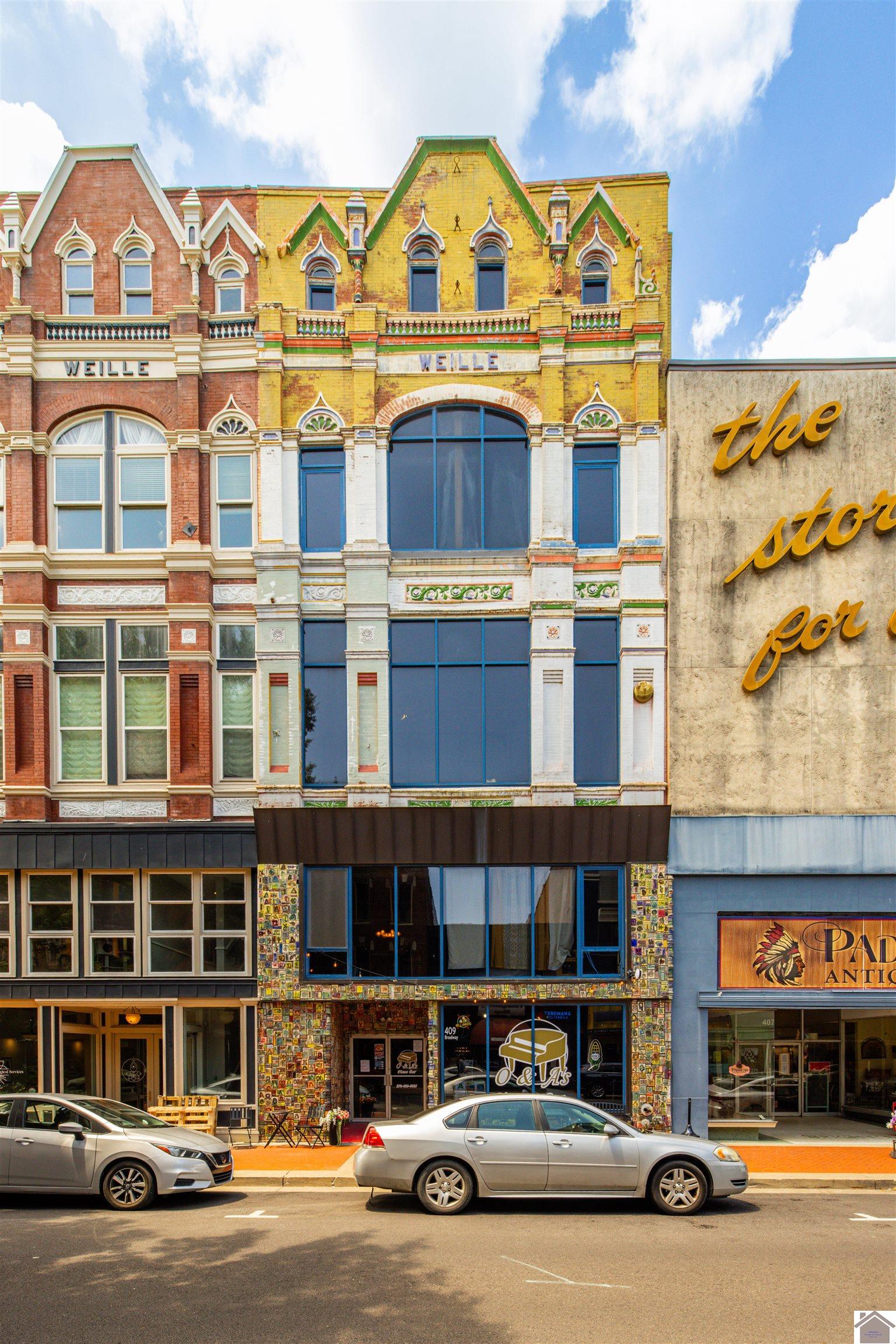 409 Broadway