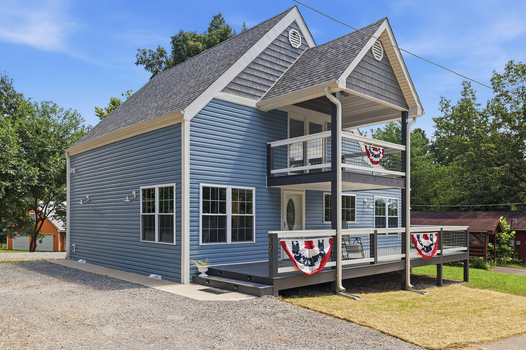 89 Pheasant Lane